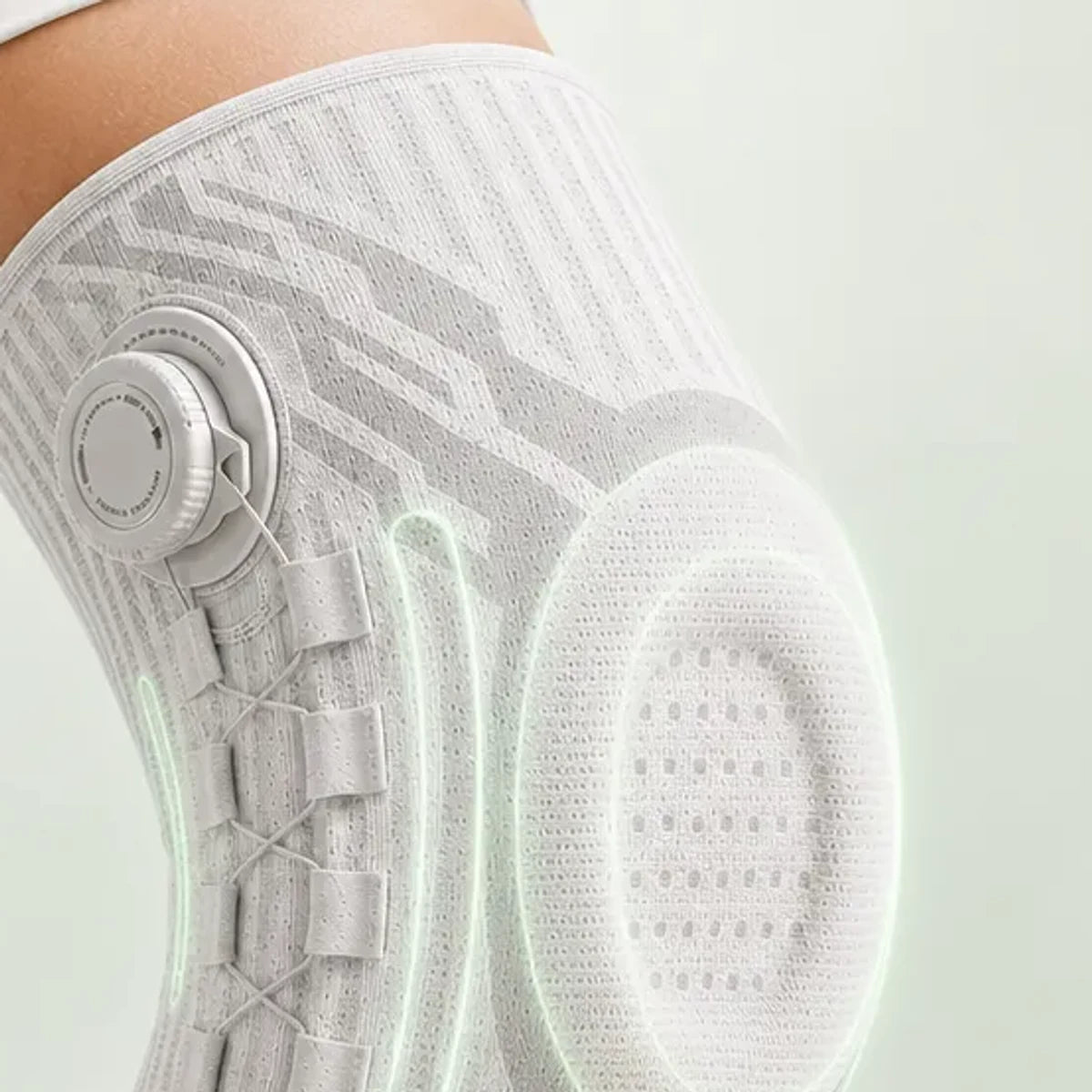 Nahaufnahme der Moviona Kniebandage mit SmartDial, Seitenstabilisatoren und Patella-Gelring